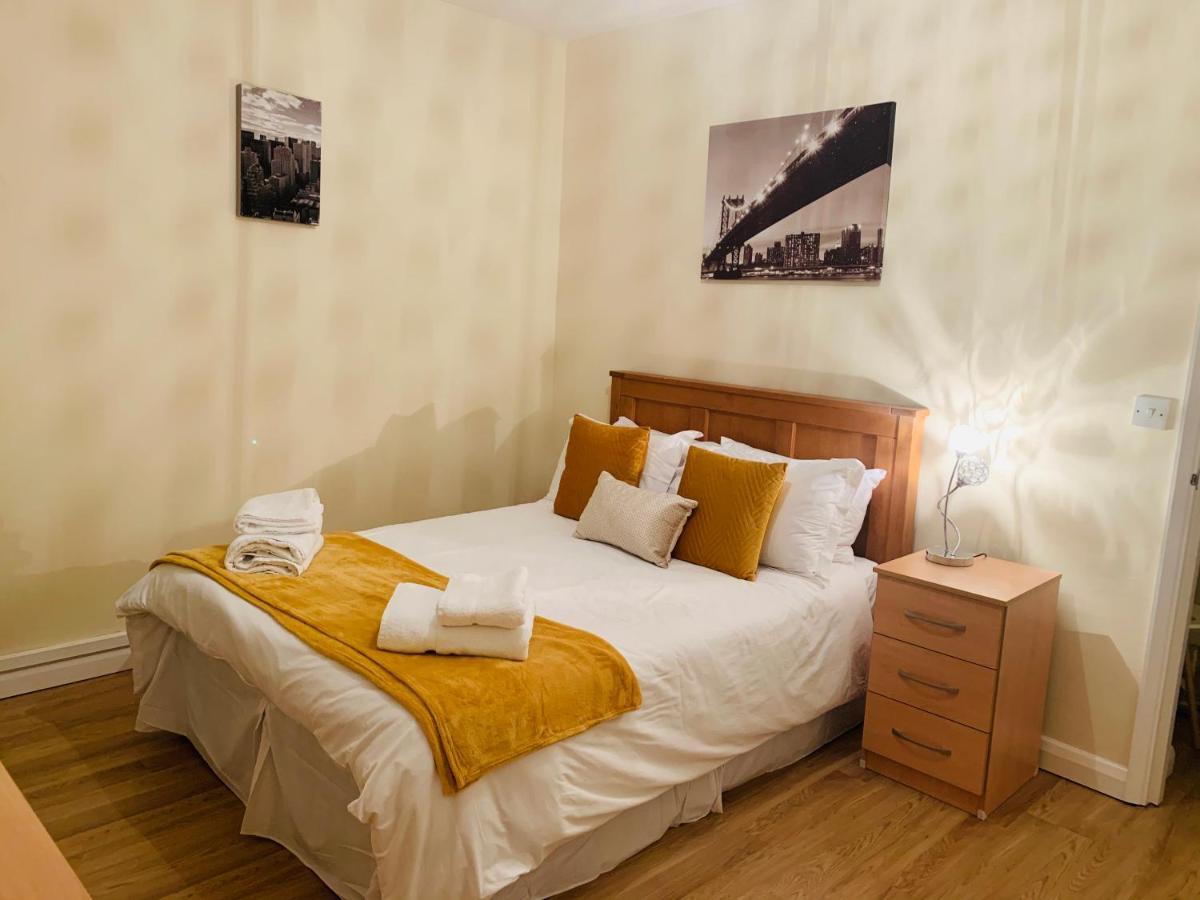 Cowley Spacious Flat With Parking, Oxford Exterior photo